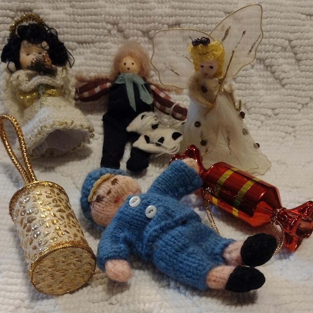 Vintage Christmas Ornament Lot Knitted Boy Angel Dolls Gold Lace